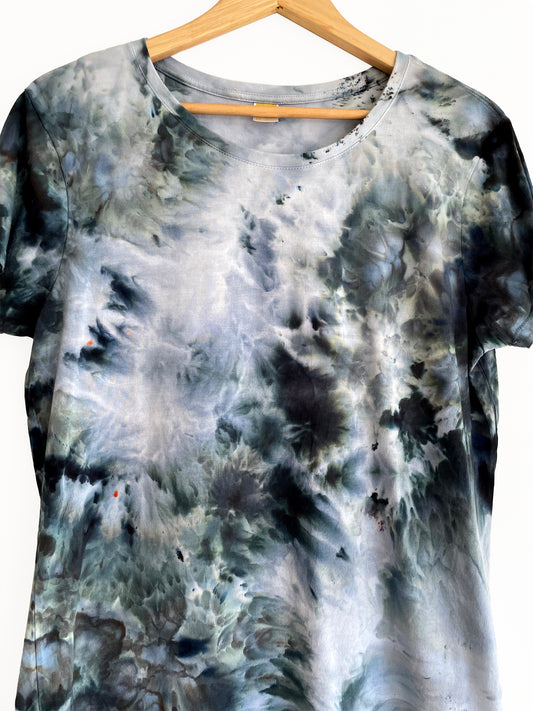 Unisex Cotton Crewneck T-shirt in Carbon Black