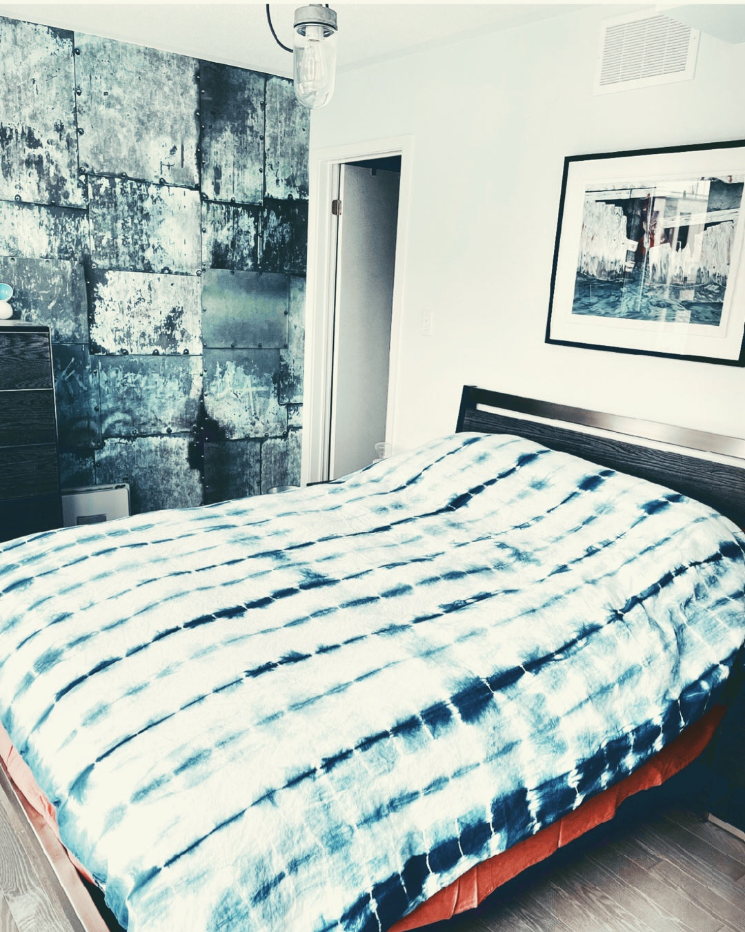 Bamboo Bedding Set in Natural Indigo Shibori