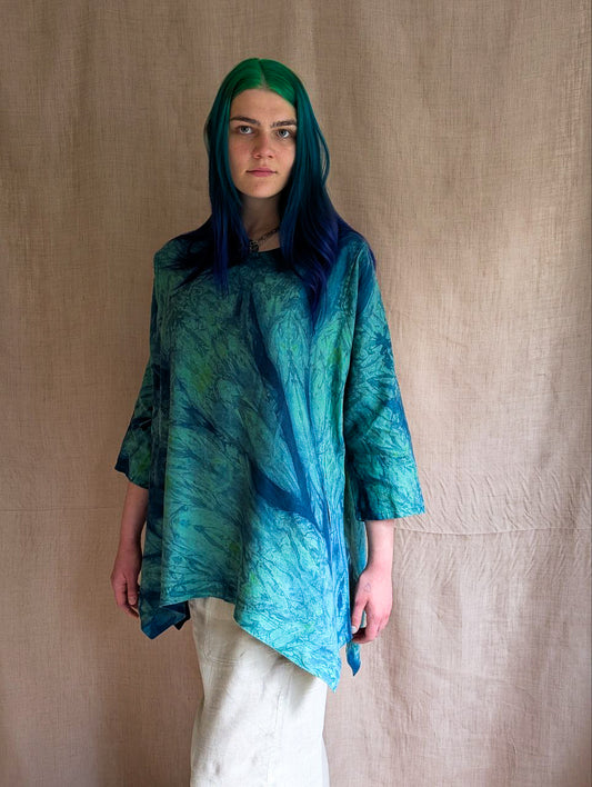 Linen Tulip Tunic In Emerald Green